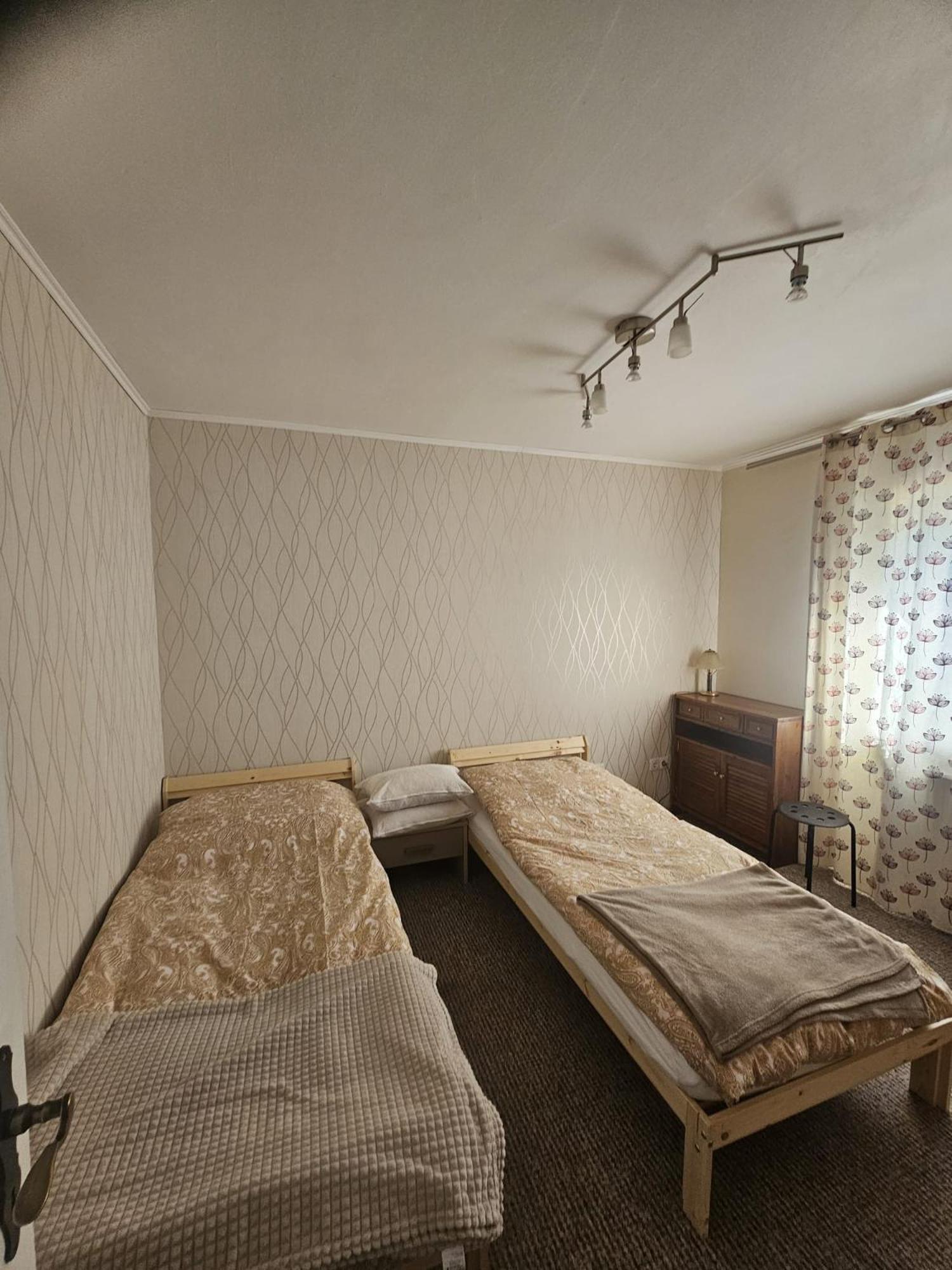 Apartment Schoene Vollmoeblierte In - Forstfeld Kassel